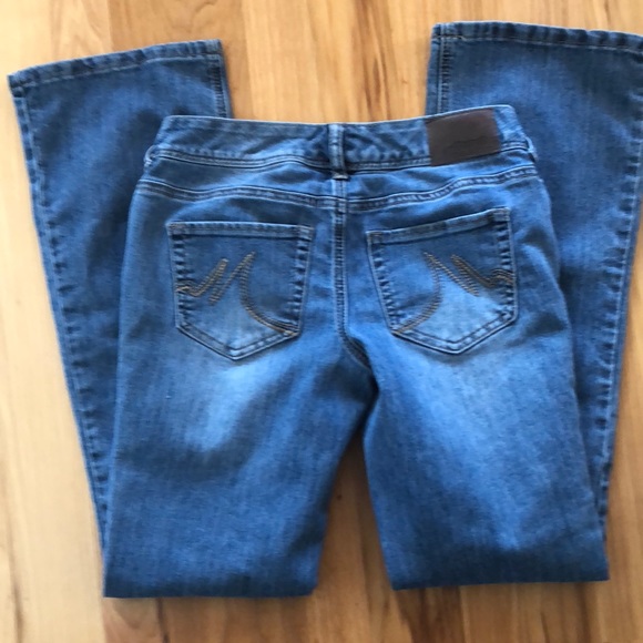 Maurices Jeans - Picture 4 of 9